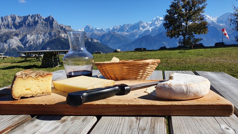 Le plateau de fromages est inclus dans le menu :)